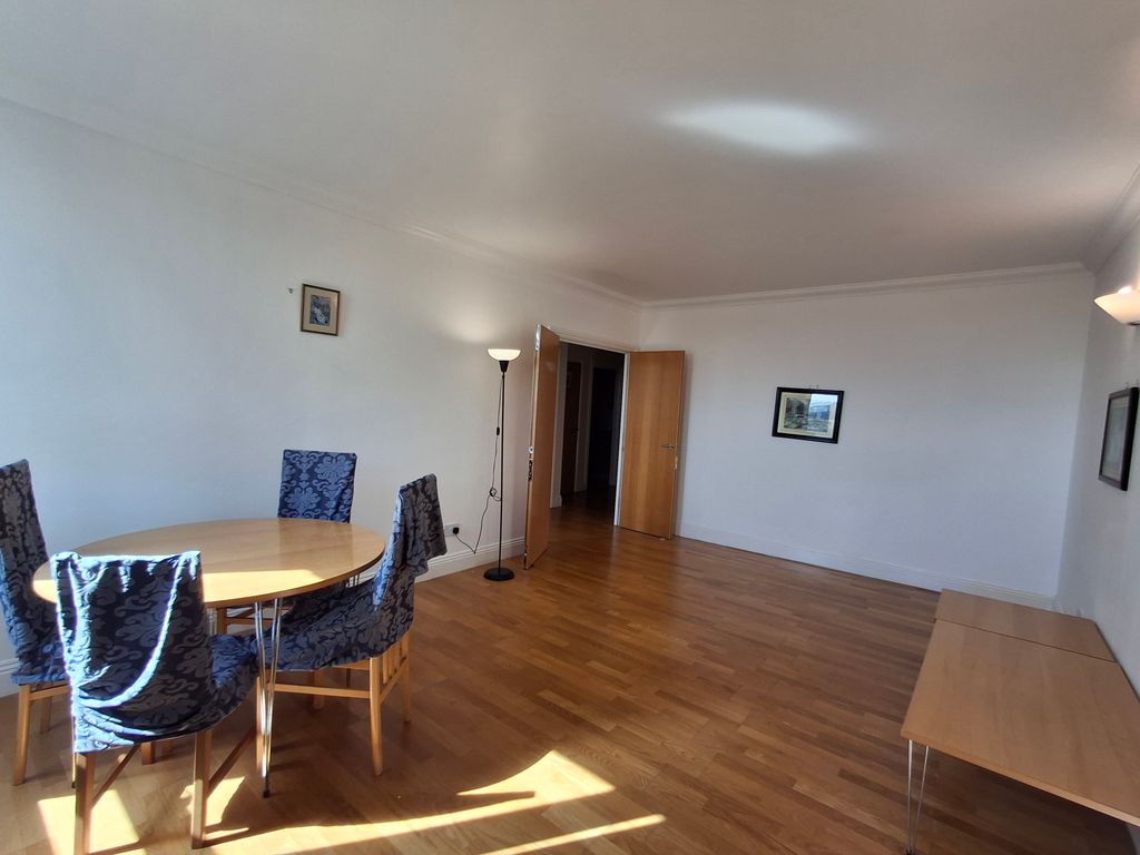 Property photo 1 of 8 Photo 0