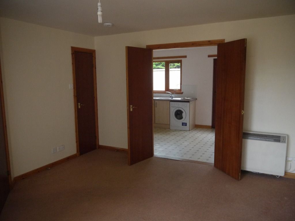 Property photo 3 of 8 Photo 3