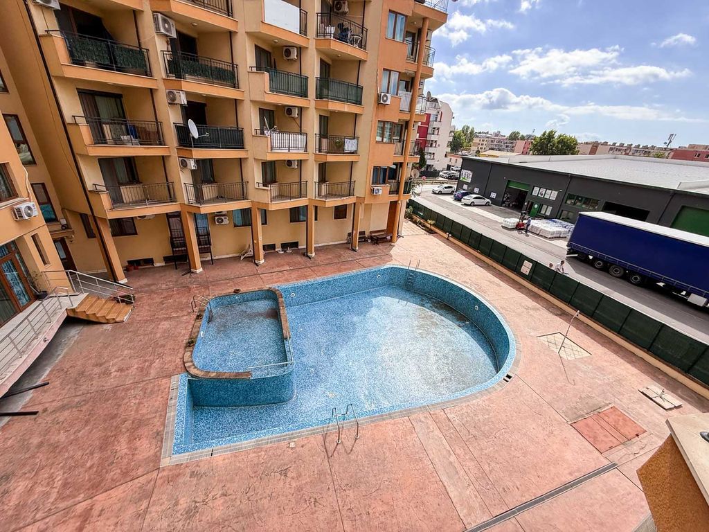 Property photo 1 of 27