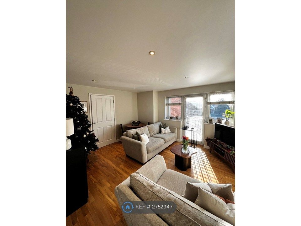 Property photo 1 of 13 Lounge/Diner