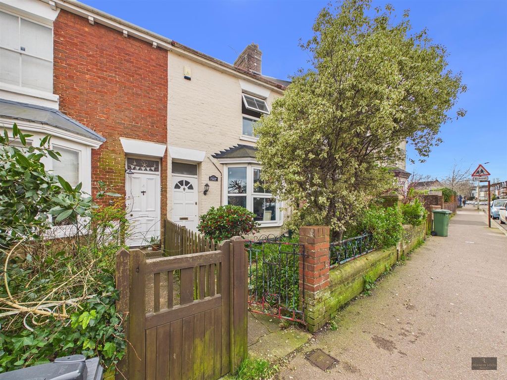 Property photo 1 of 10 Front Of House