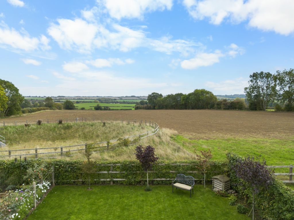 Property photo 2 of 18 View