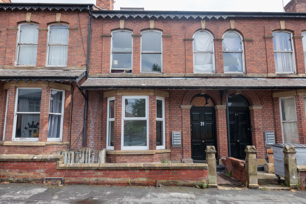 Property photo 1 of 31
