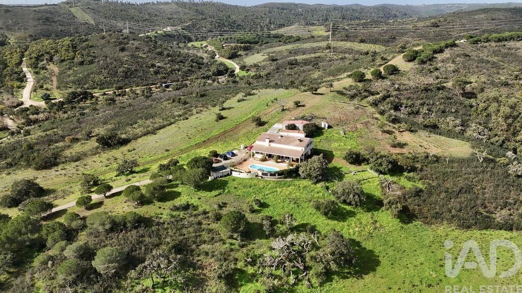 Property photo 1 of 33