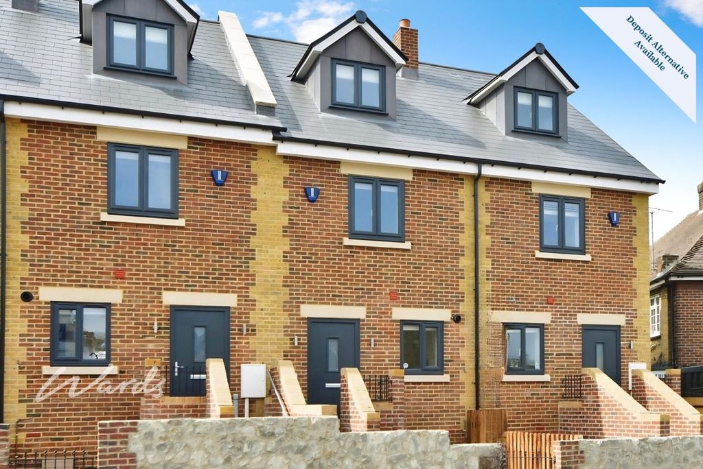 Property photo 1 of 19 Front