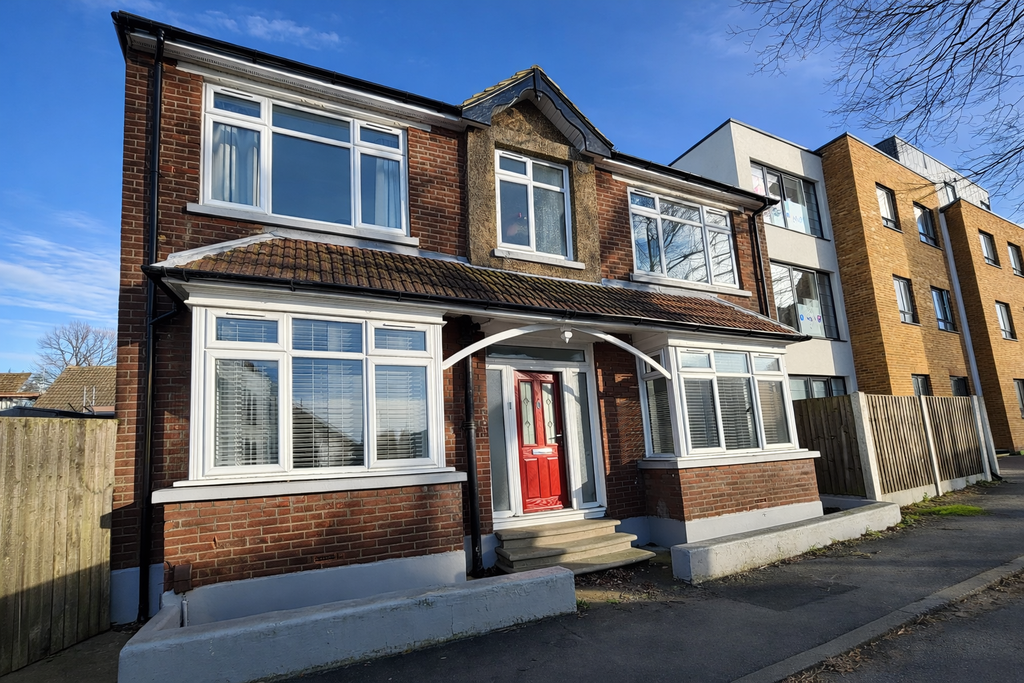 Property photo 1 of 15 Photo 10