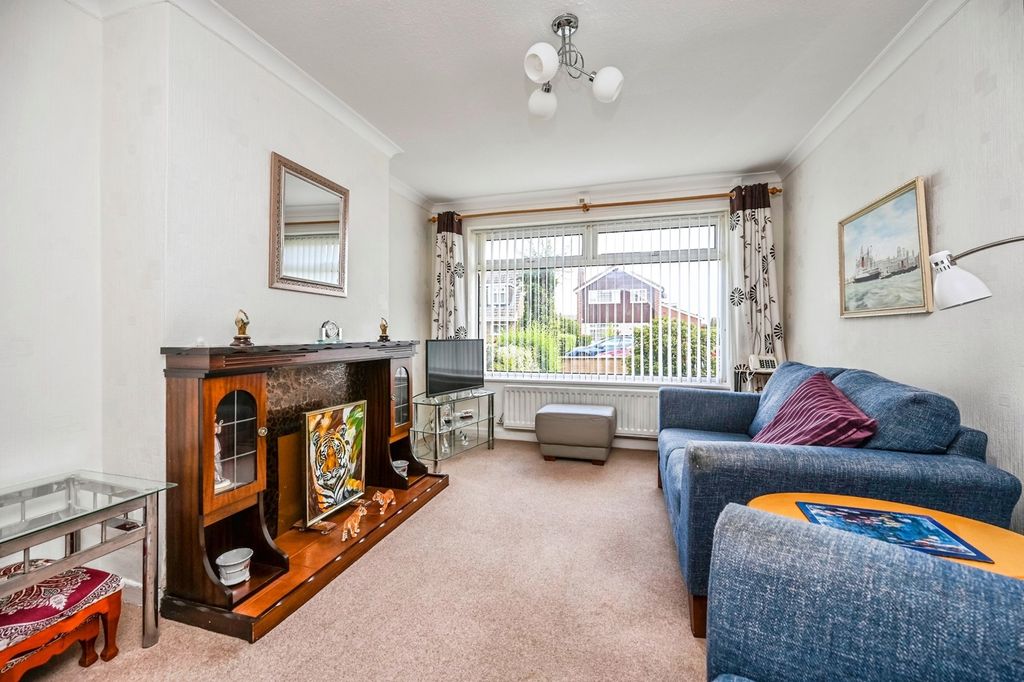 Property photo 2 of 17 Photo