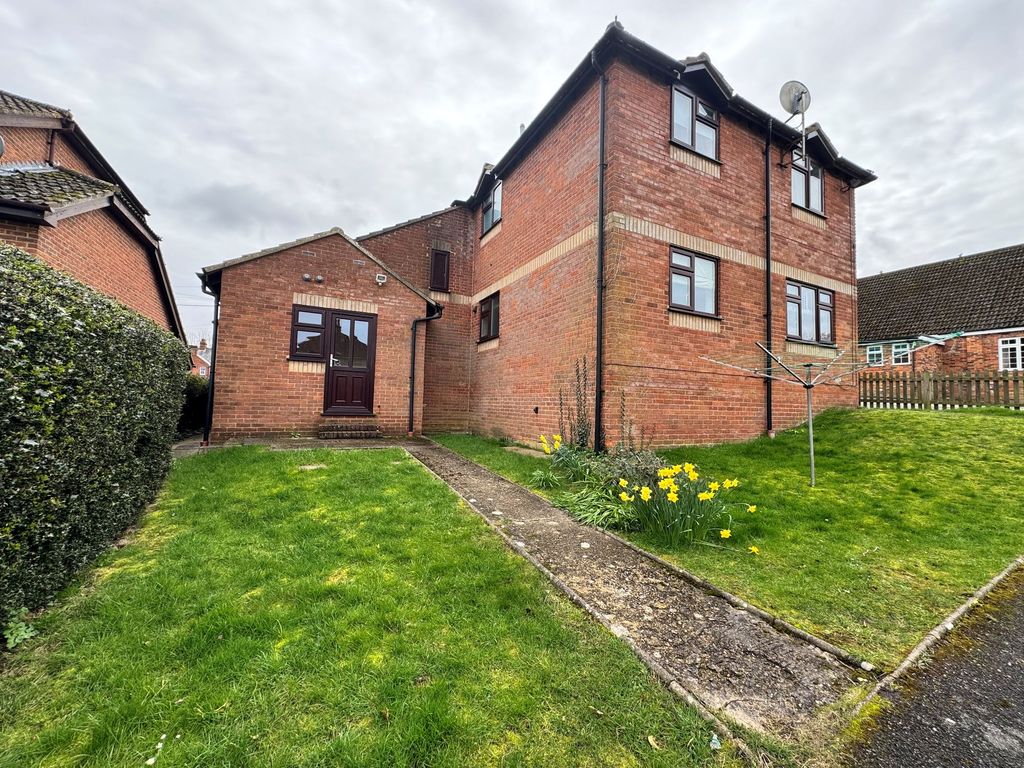 Property photo 3 of 10