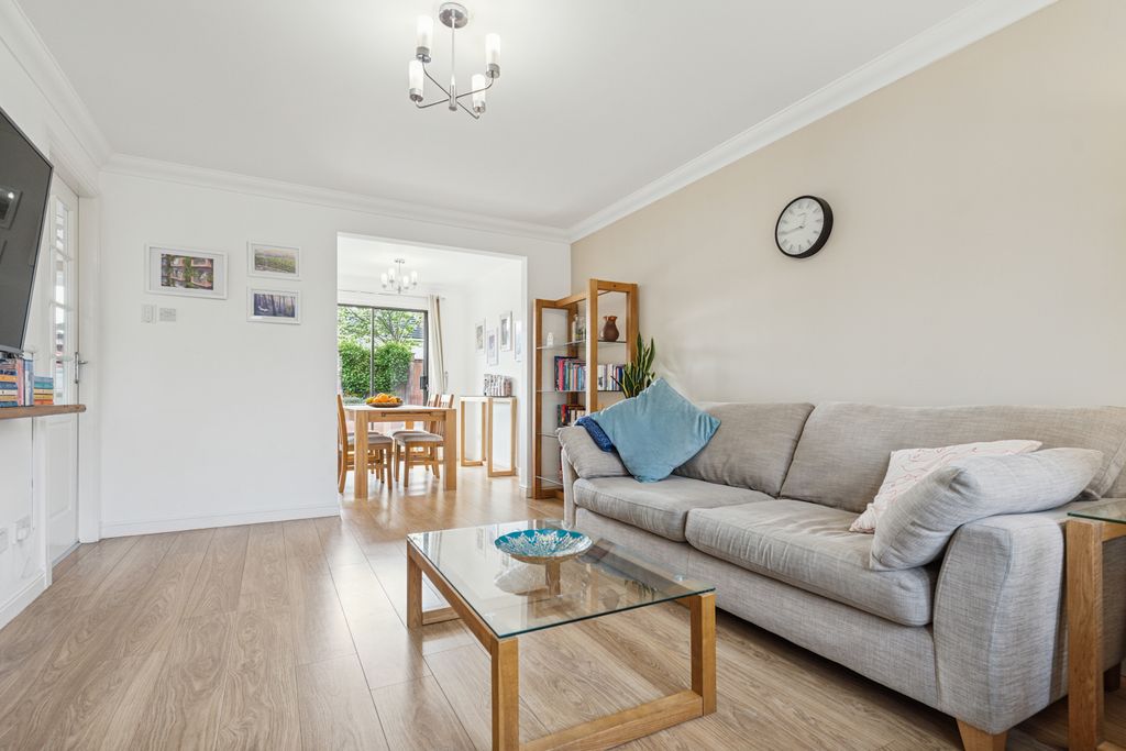 Property photo 2 of 21