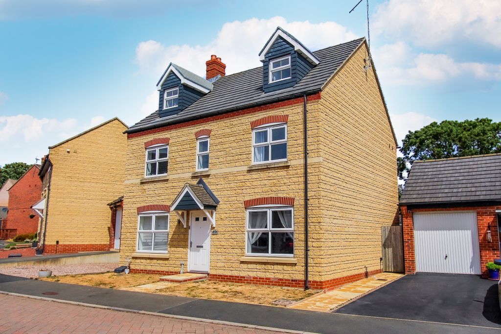 Property photo 1 of 20 Front