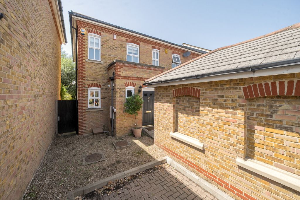 Property photo 2 of 17 1483269-17-6A3A8d...
