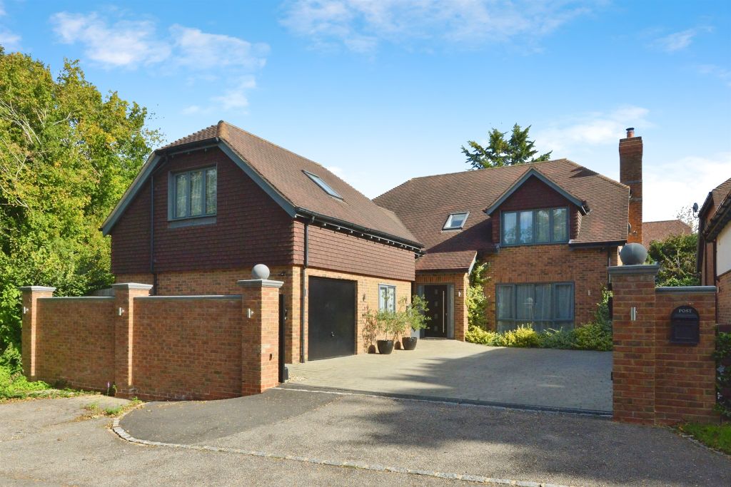 Property photo 1 of 25