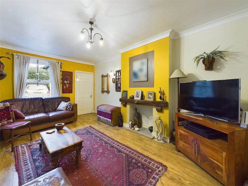 Property photo 2 of 19 Picture No. 45