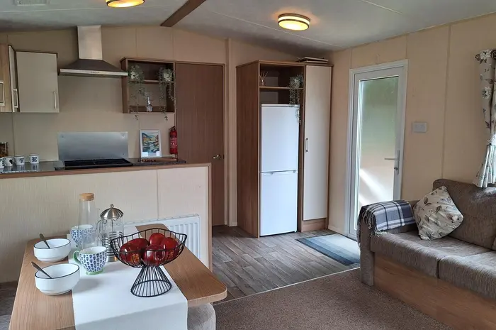 Property photo 2 of 24