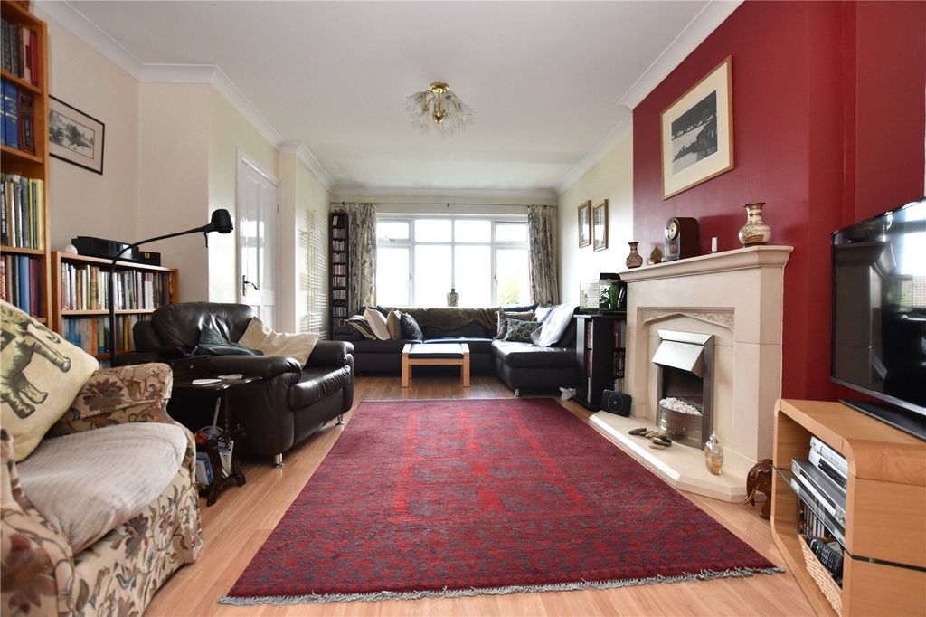 Property photo 2 of 17 Picture No. 09