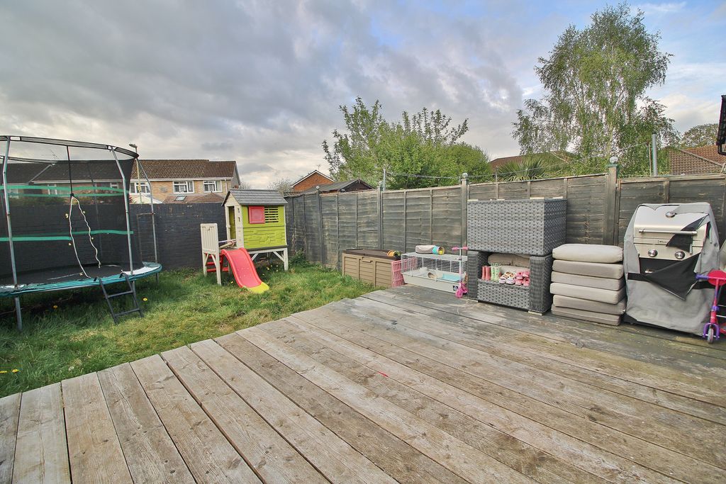 Property photo 3 of 16