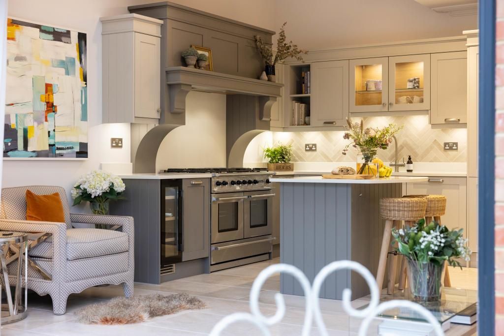 Property photo 2 of 16 Kitchen 3.Jpeg