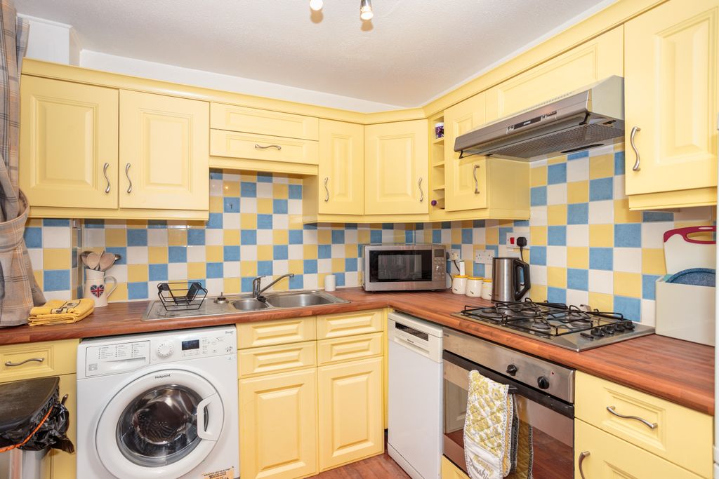 Property photo 3 of 25 Kitchen-Dinner