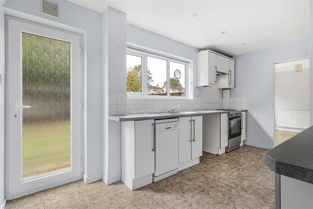 Property photo 3 of 20 9_64433.Jpg