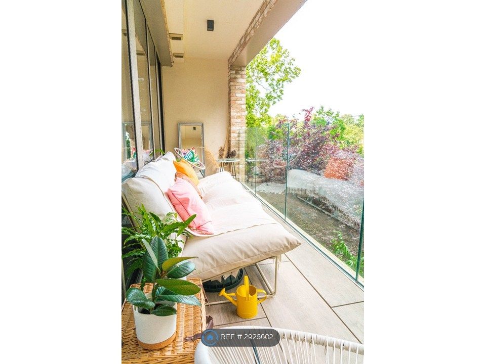 Property photo 2 of 14 Balcony Overlooking The Park