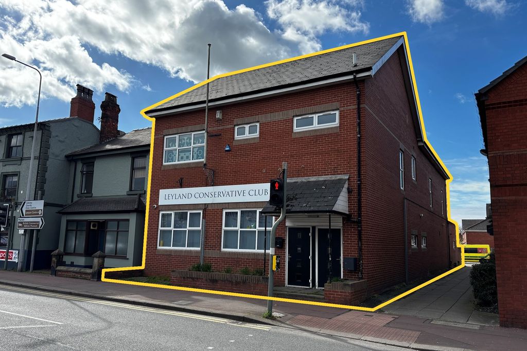 Property photo 1 of 8 Leyland Social Club, 67-69 Towngate, Leyland, Pr25 2Lr