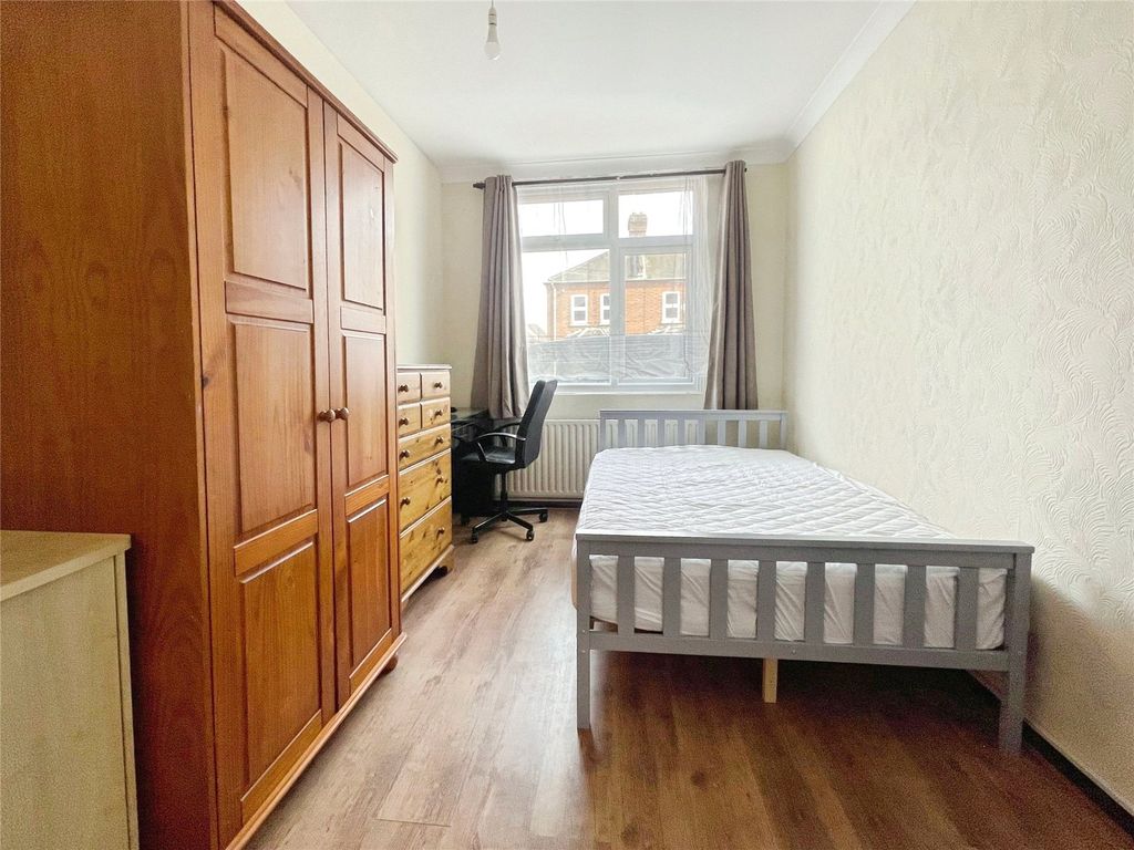 Property photo 1 of 12 Bedroom