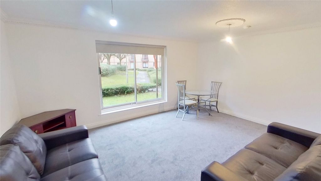 Property photo 3 of 8 Photo 3