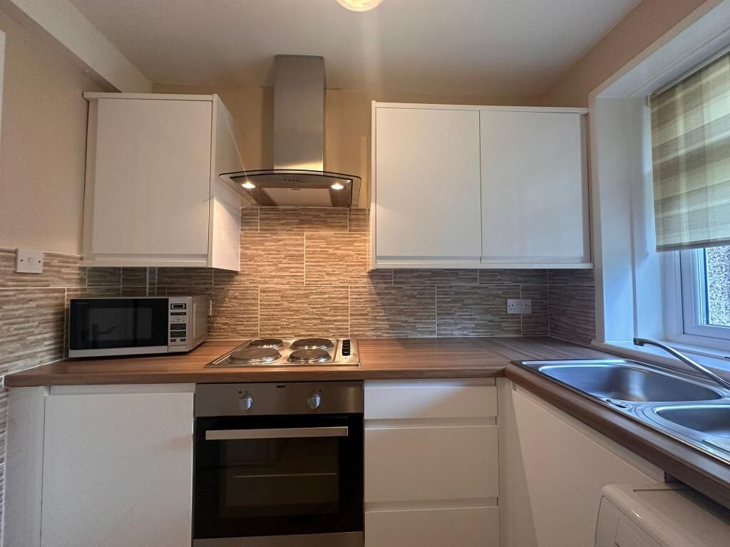 Property photo 3 of 8 3