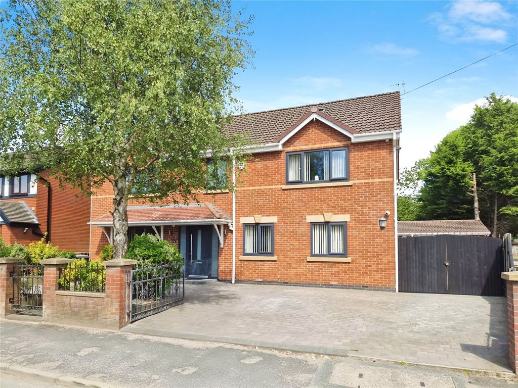 Property photo 1 of 34 Picture No. 21