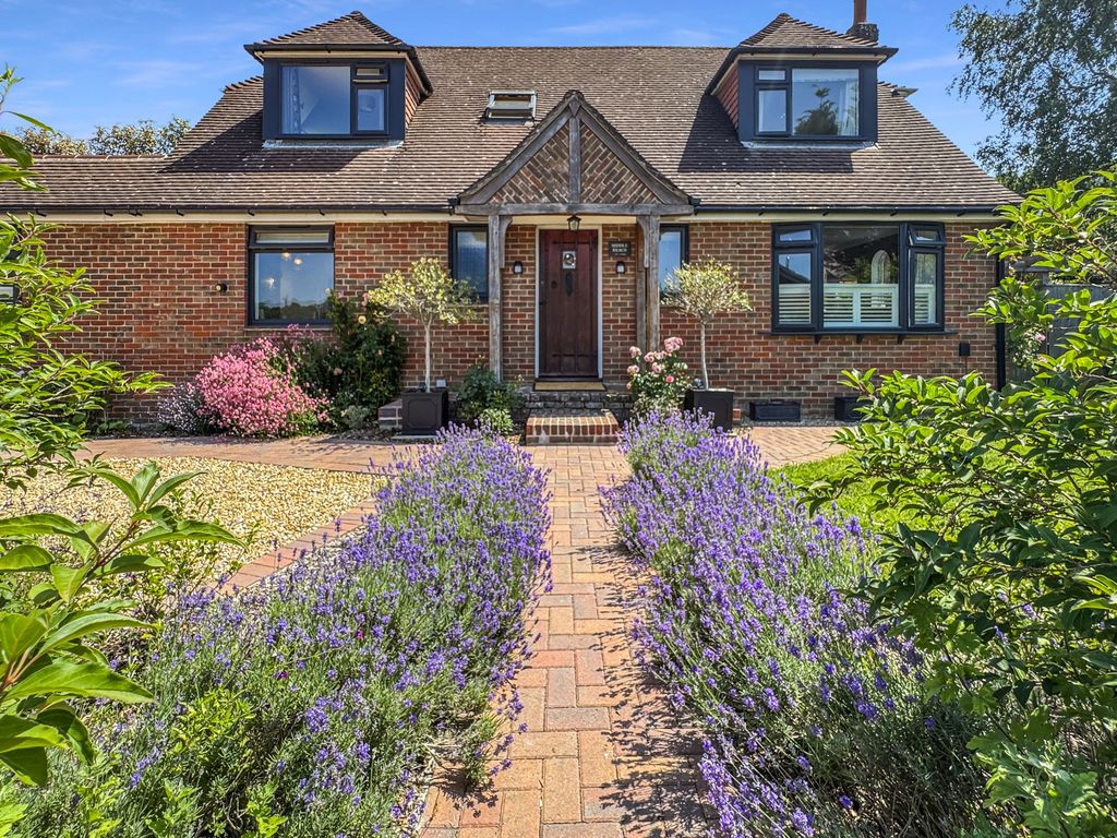 Property photo 1 of 41