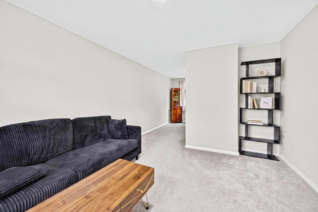 Property photo 2 of 10 2