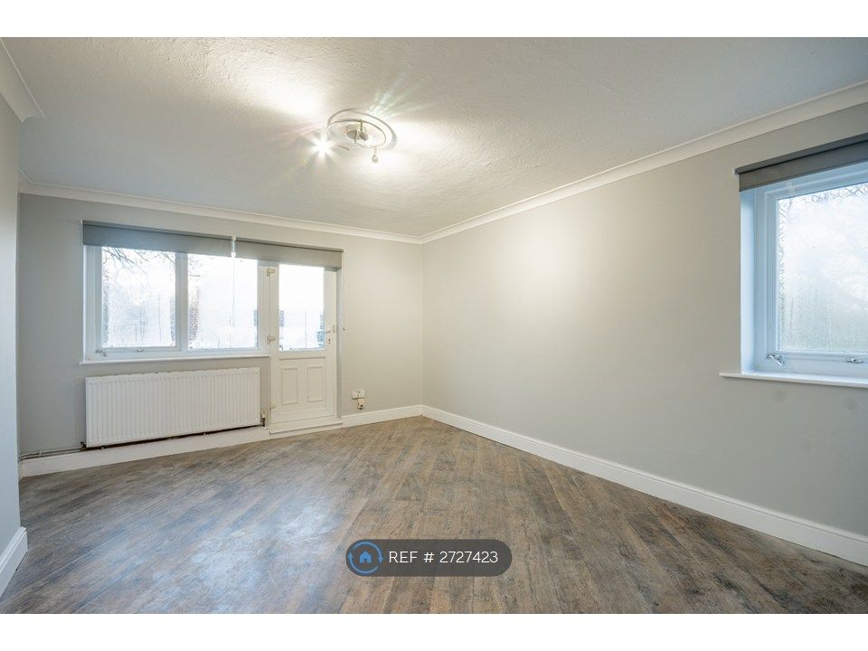 Property photo 2 of 33