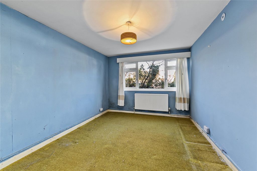 Additional image 10 of 2 bed flat for saleHartland Road, Hampton Hill TW12