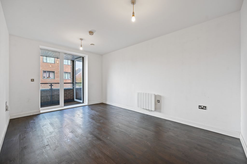 Property photo 3 of 12 10