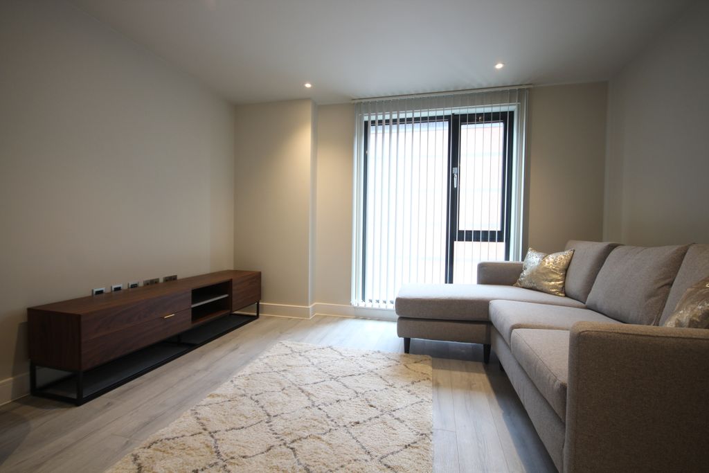 Property photo 3 of 24