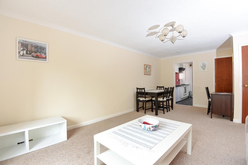 Property photo 3 of 10 Living Area