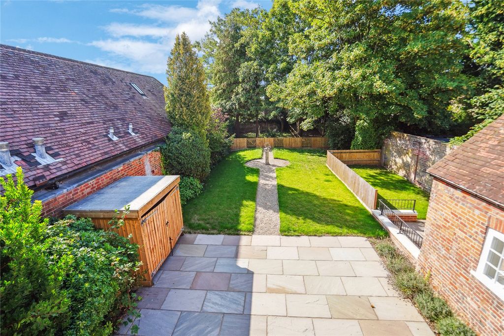 Property photo 2 of 17 Picture 2