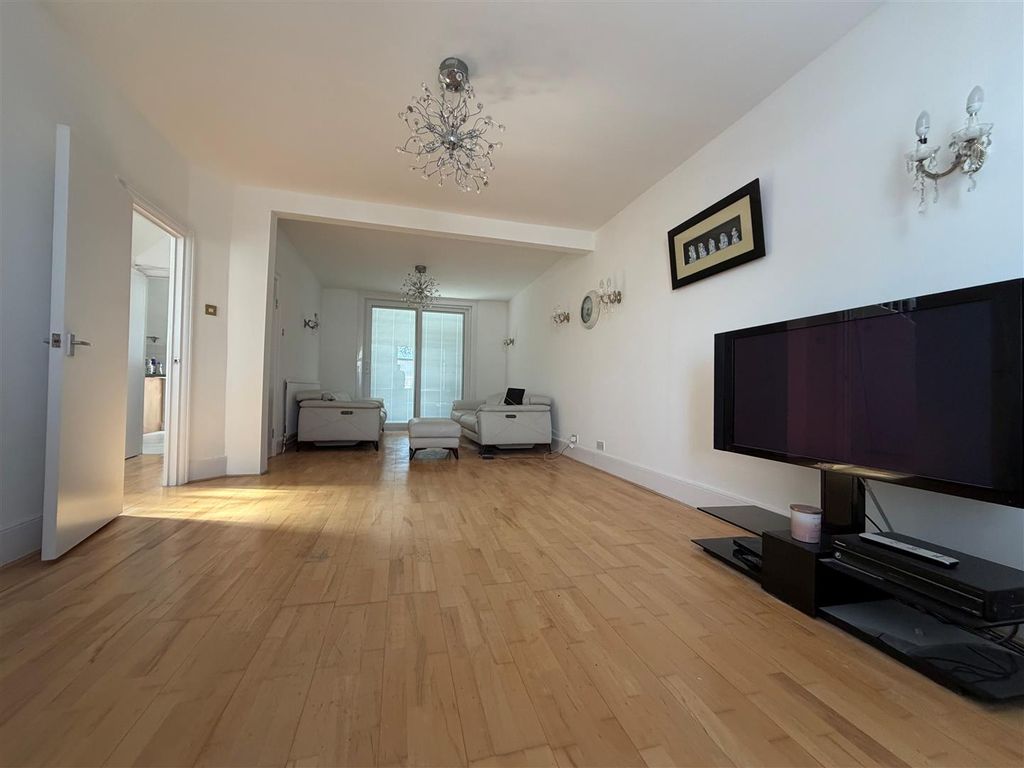 Property photo 3 of 15 3.Jpg