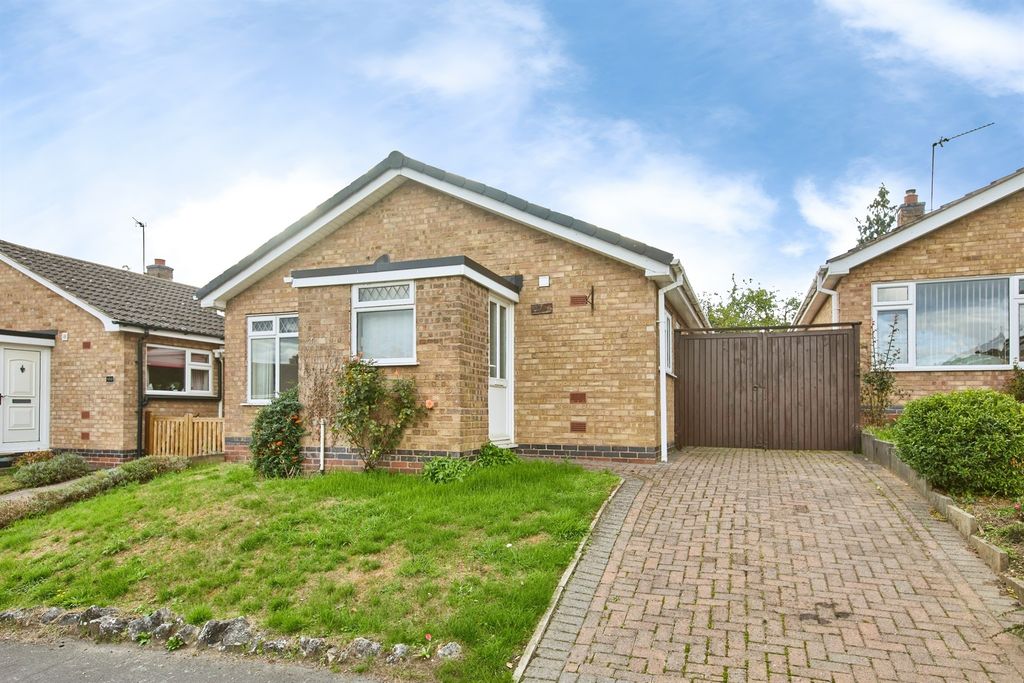 Property photo 1 of 16