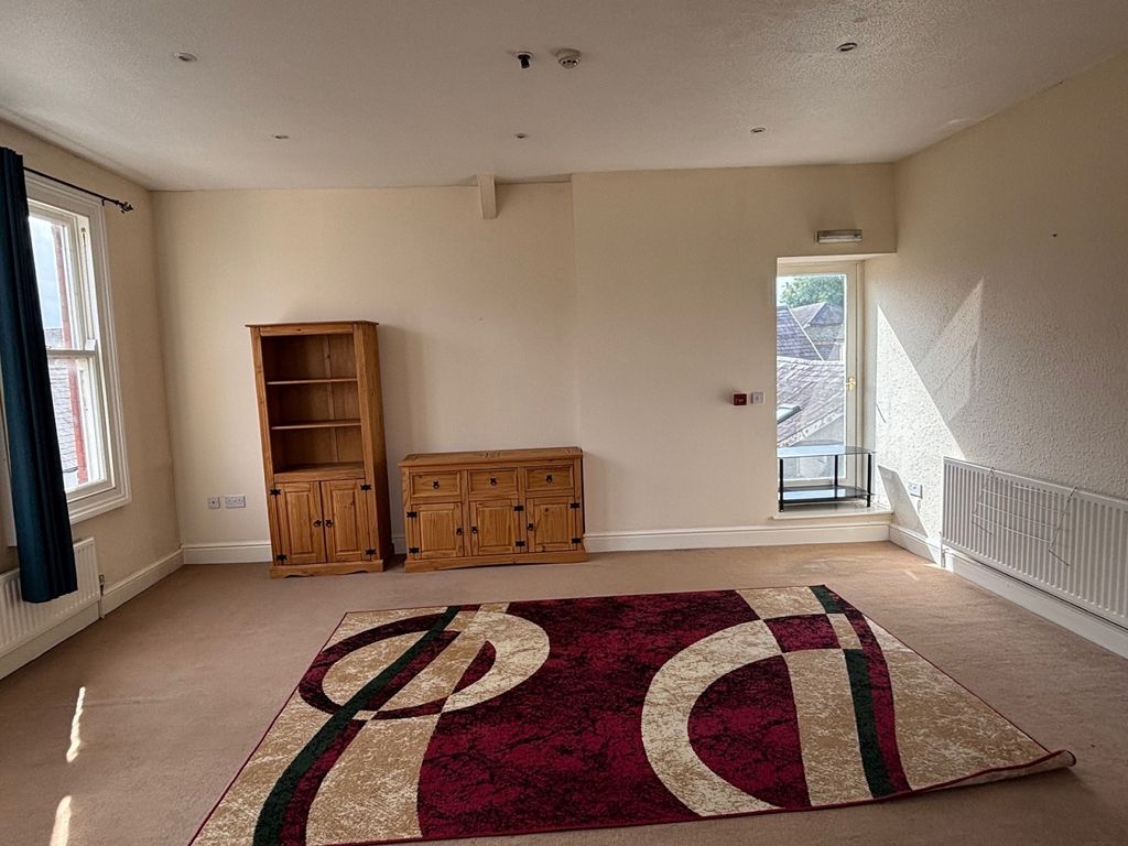 Property photo 3 of 10 Not Specified