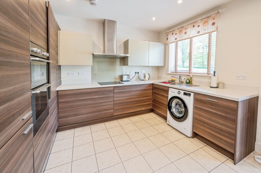 Property photo 2 of 15 Kitchen