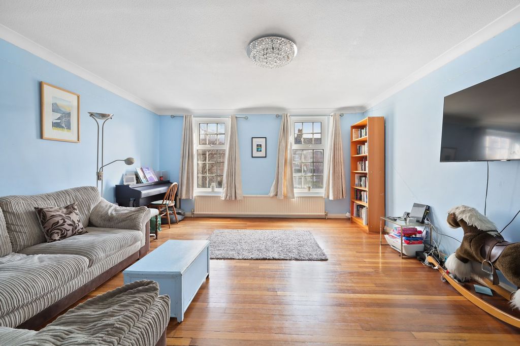 Property photo 2 of 16