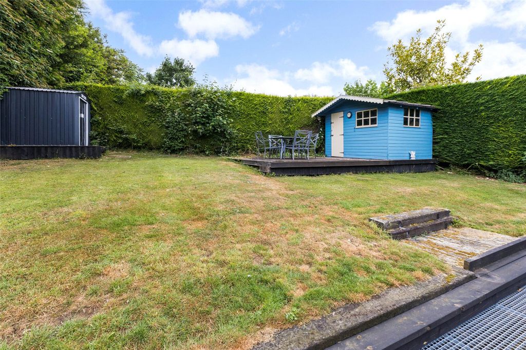 Haw Lane, Bledlow Ridge, High Wycombe, Buckinghamshire HP14, 5 bed ...