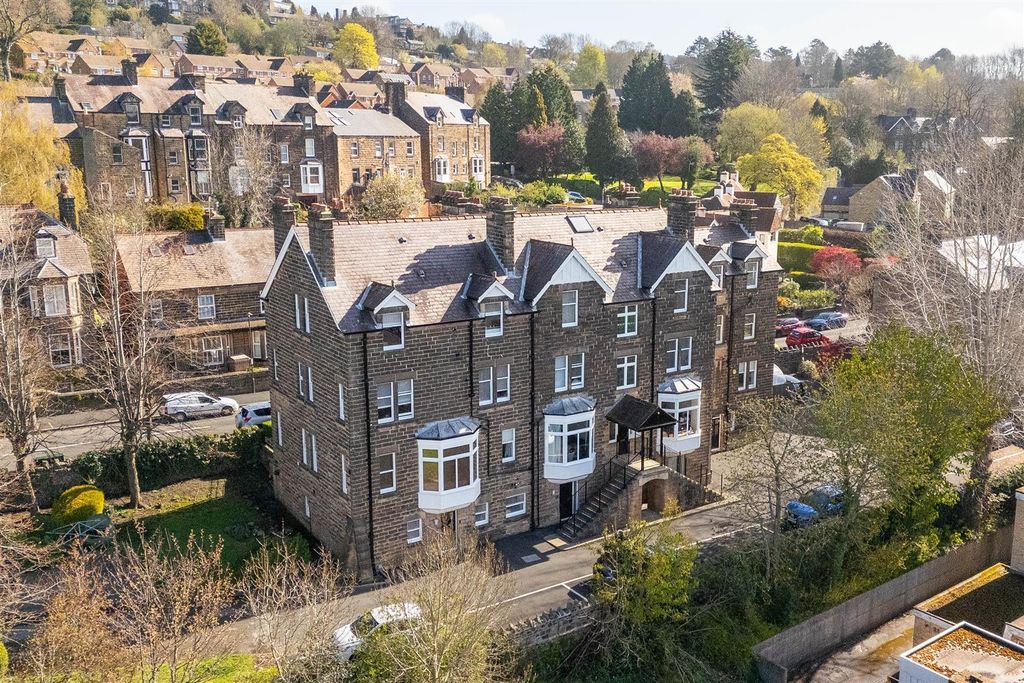 Property photo 1 of 1 Golding House