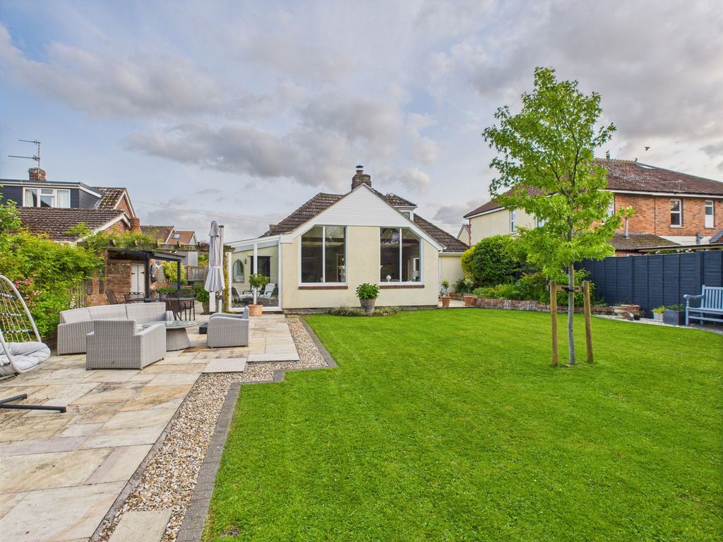 Property photo 1 of 44