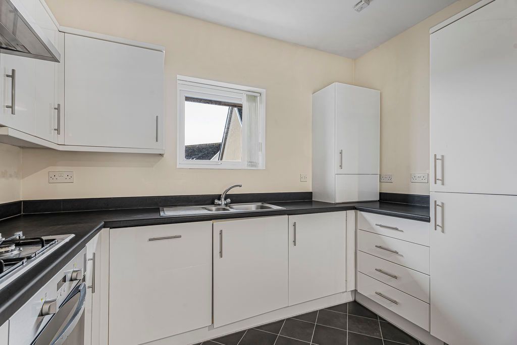 Property photo 2 of 13 Kitchen