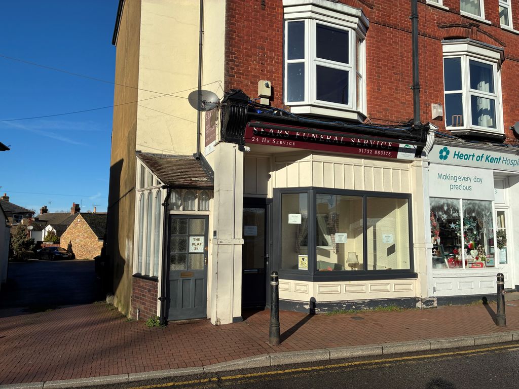 Property photo 1 of 2