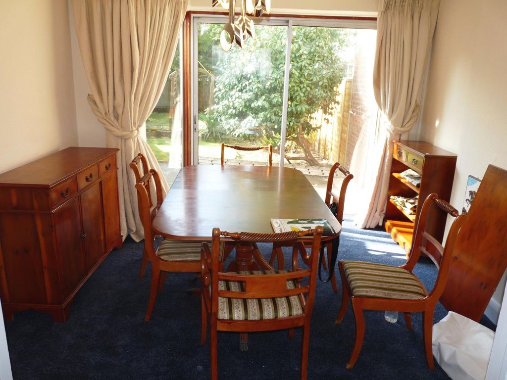 Property photo 2 of 7 Dining Area