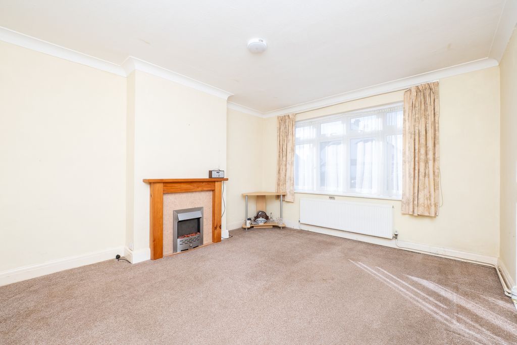 Property photo 2 of 20 Picture No. 04