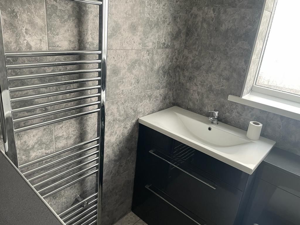 Property photo 3 of 28